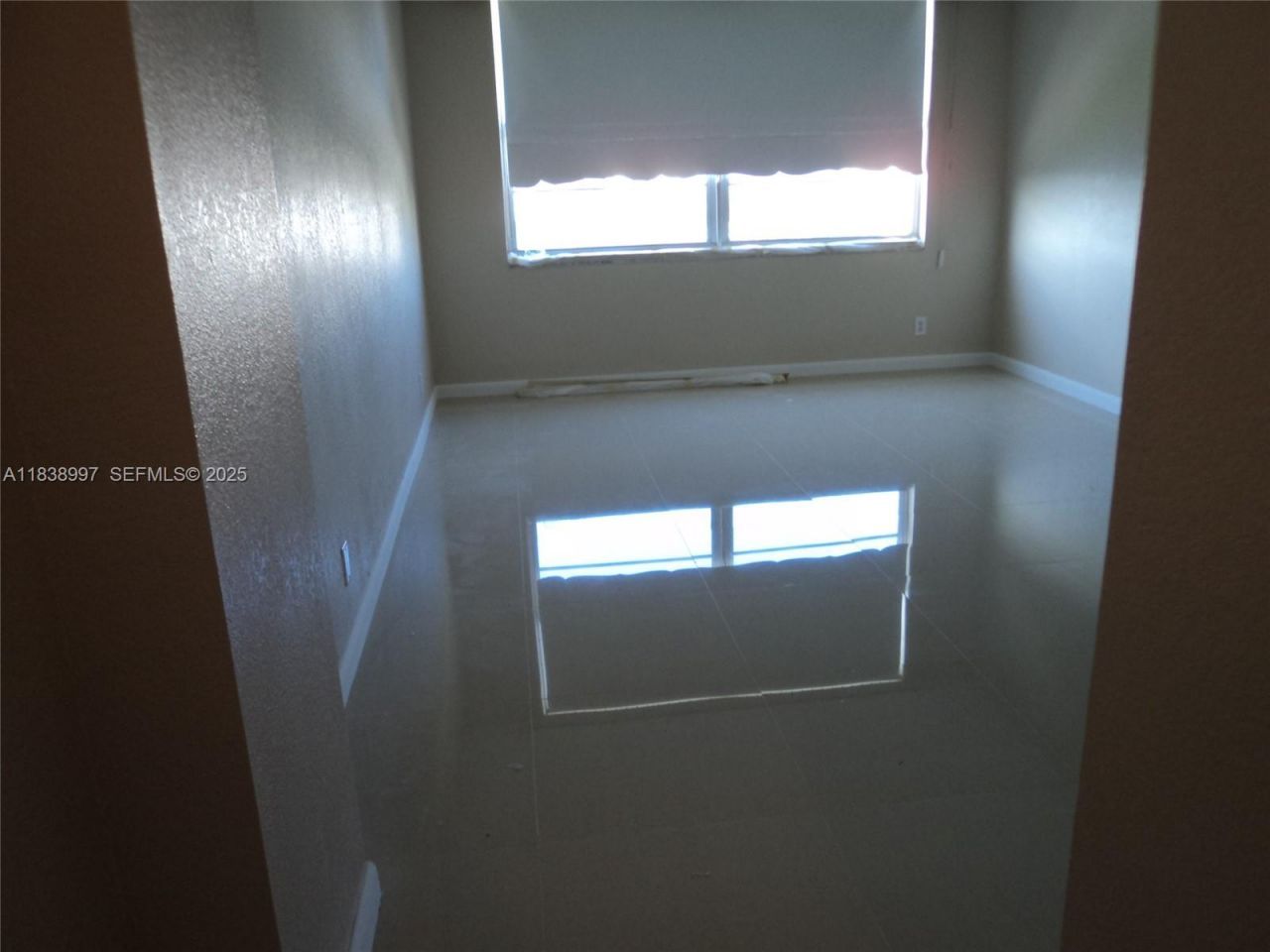 1050 93rd St, Unit 6F, Bay Harbor Islands, FL 33154 Photo