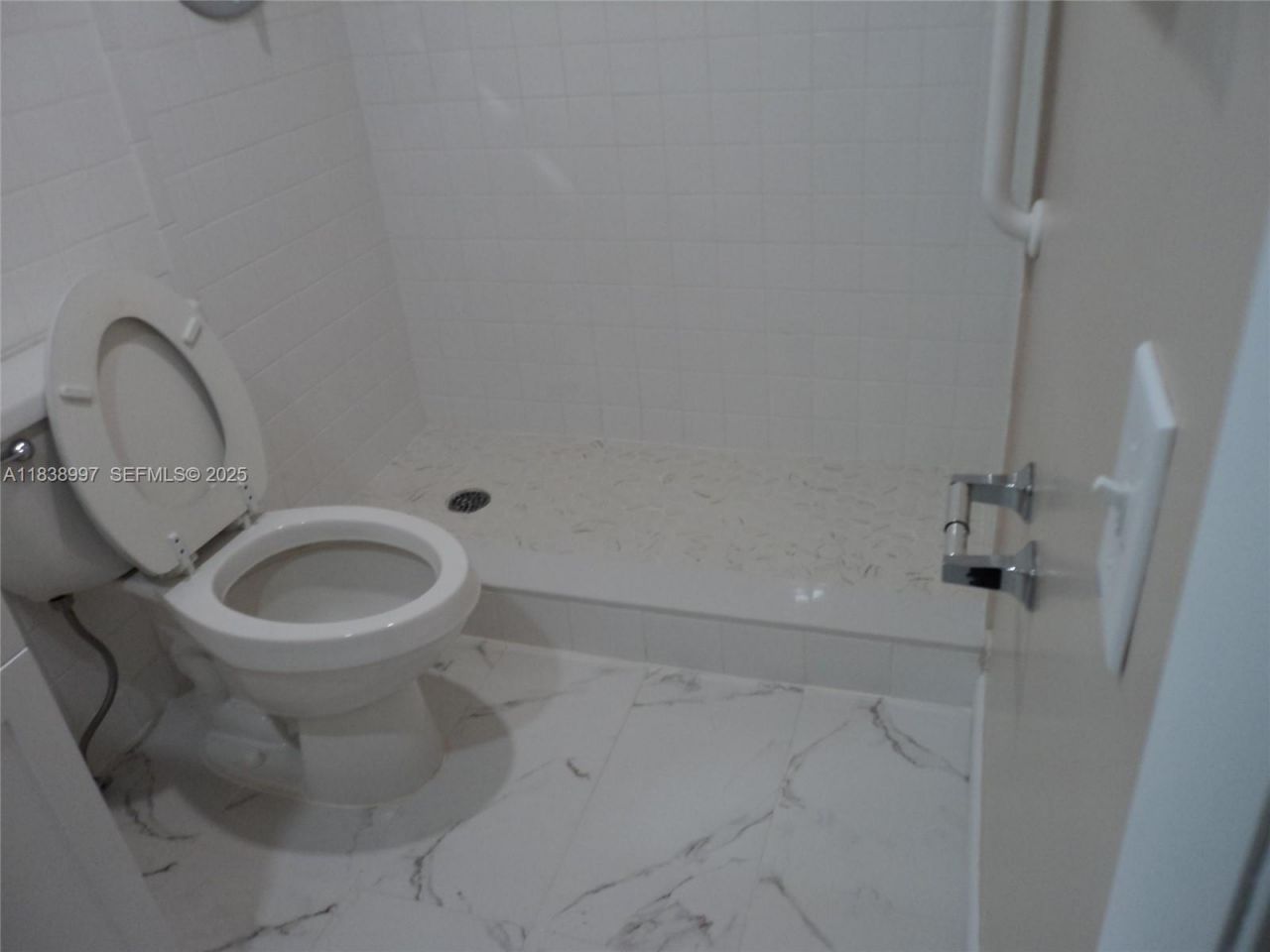 1050 93rd St, Unit 6F, Bay Harbor Islands, FL 33154 Photo