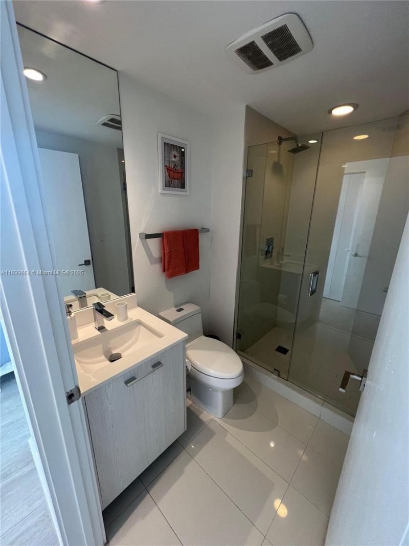 55 SW 9th St, Unit 3308, Miami, FL 33130 Photo