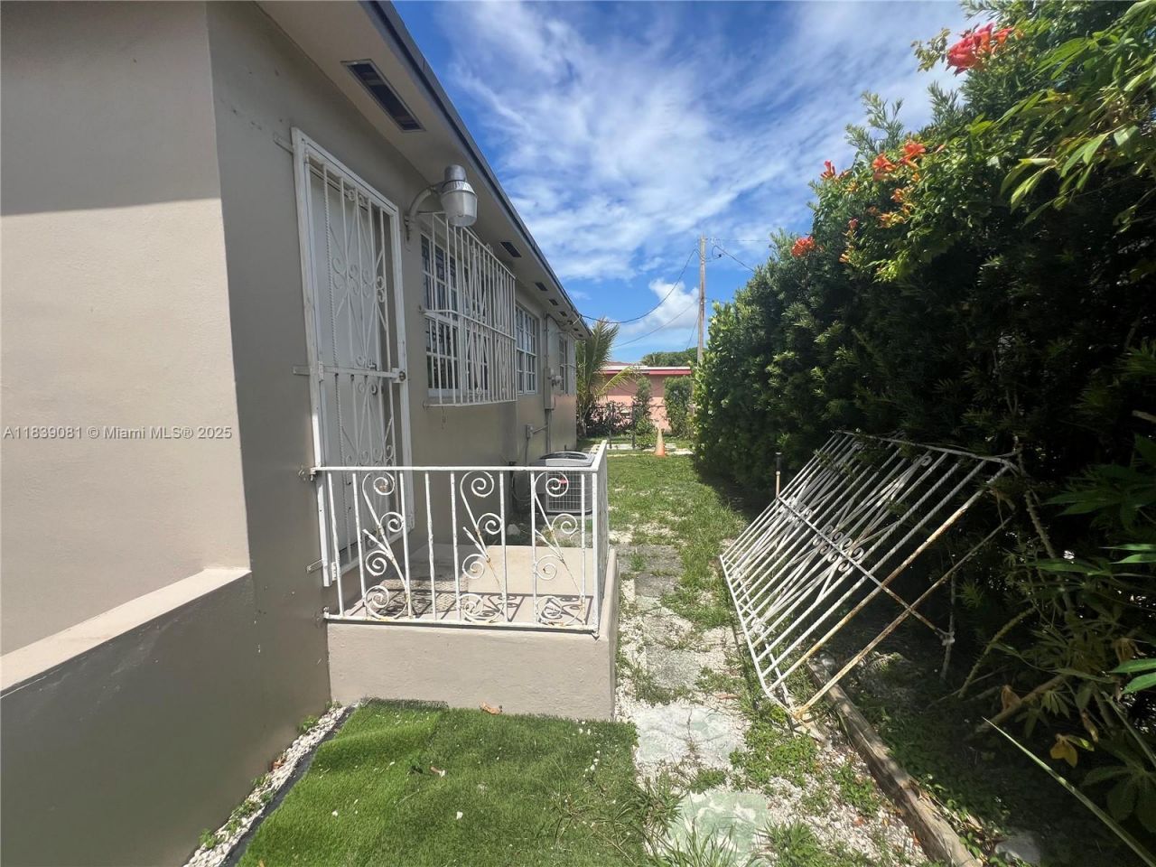 1190 NW 135th St, North Miami, FL 33168 Photo