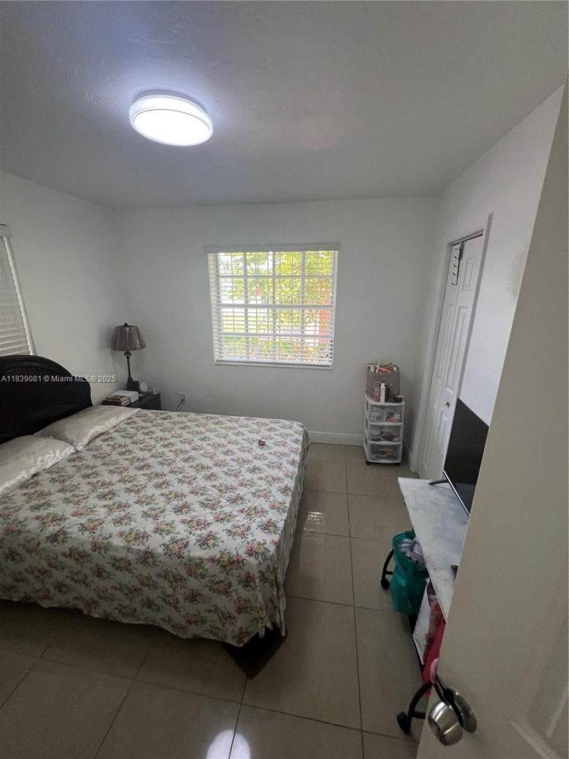 1190 NW 135th St, North Miami, FL 33168 Photo