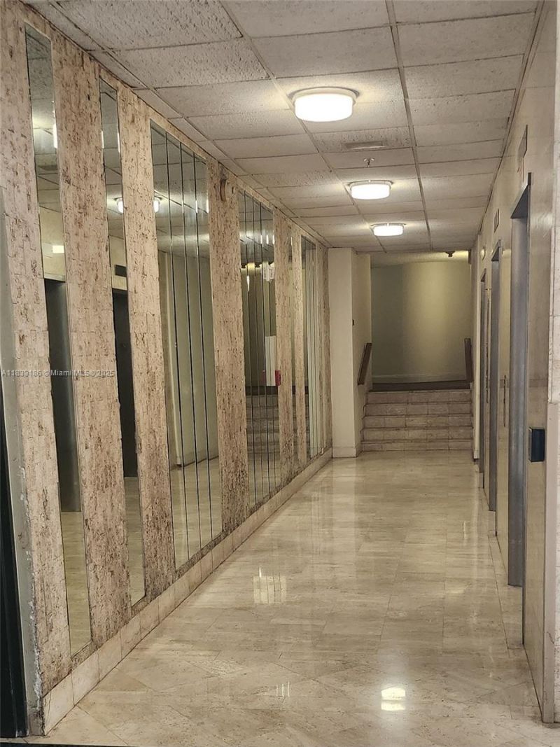 2750 NE 183rd St, Unit 1701, Aventura, FL 33160 Photo