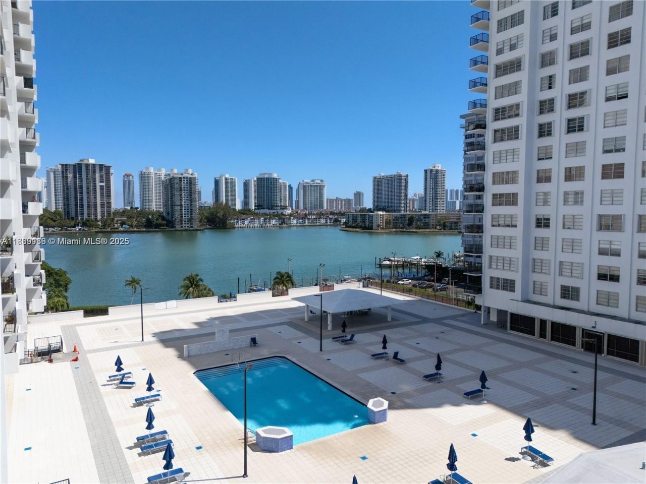 2750 NE 183rd St, Unit 1701, Aventura, FL 33160 Photo