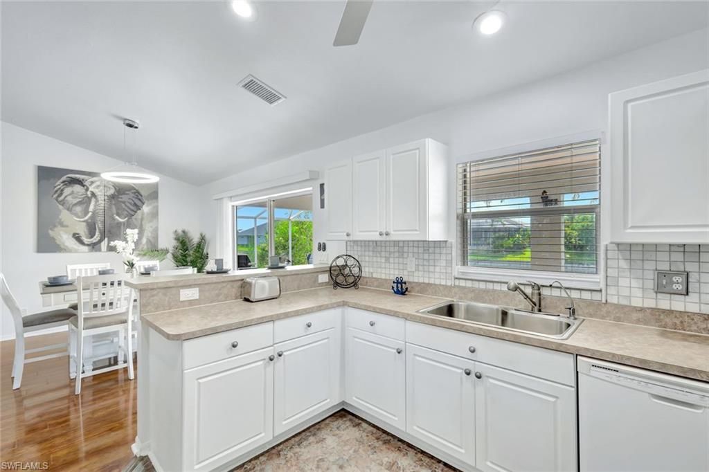 2301 SW 15th Pl, Cape Coral, FL 33991 Photo