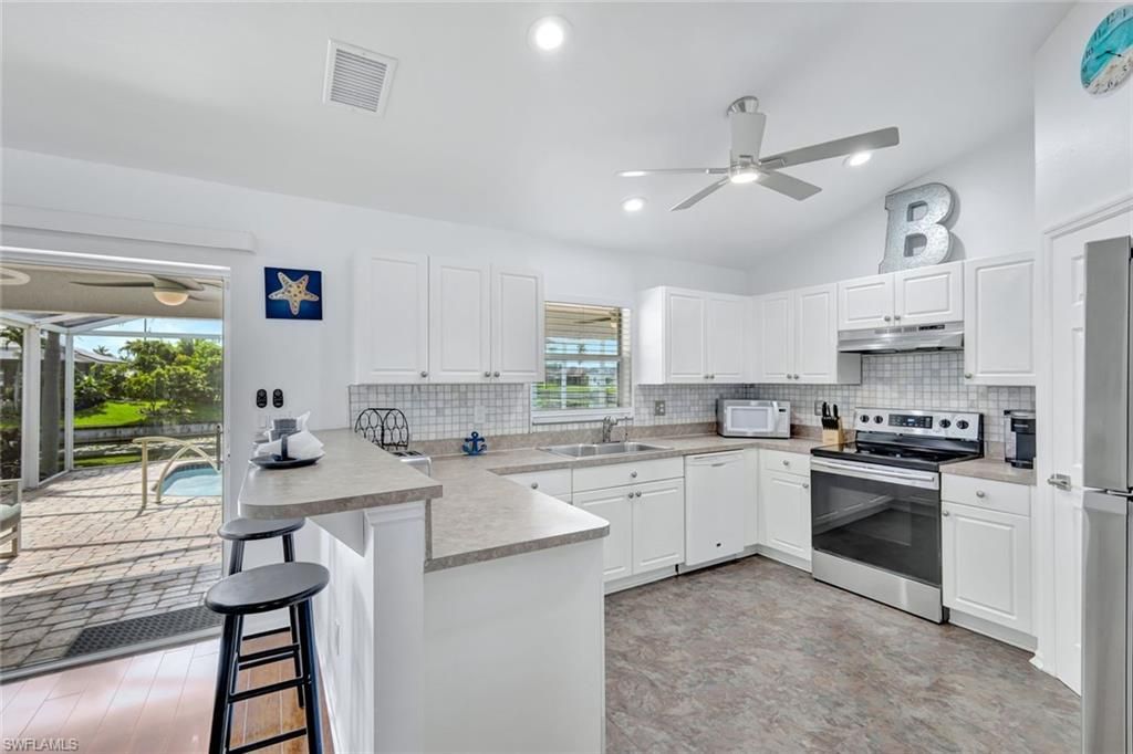 2301 SW 15th Pl, Cape Coral, FL 33991 Photo