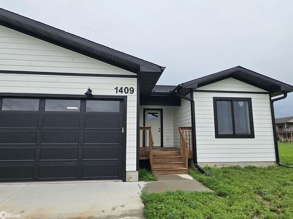 1409 E 10Th Street, Carroll, IA 51401