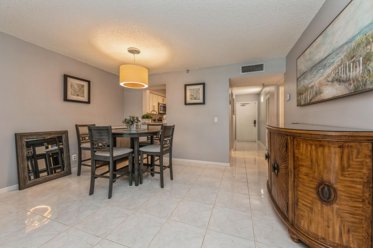 14527 Bonaire Boulevard, Unit 303, Delray Beach, FL 33446 Photo