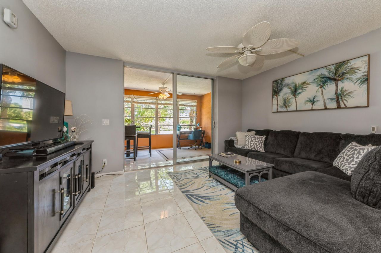 14527 Bonaire Boulevard, Unit 303, Delray Beach, FL 33446 Photo