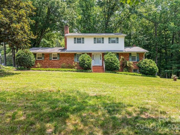 3781 Dover Street, Claremont, NC 28610