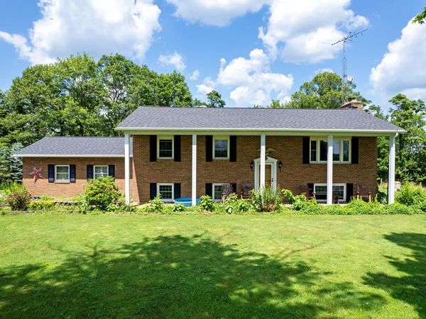 1292 Cinder Rd SE, Other, OH 43908