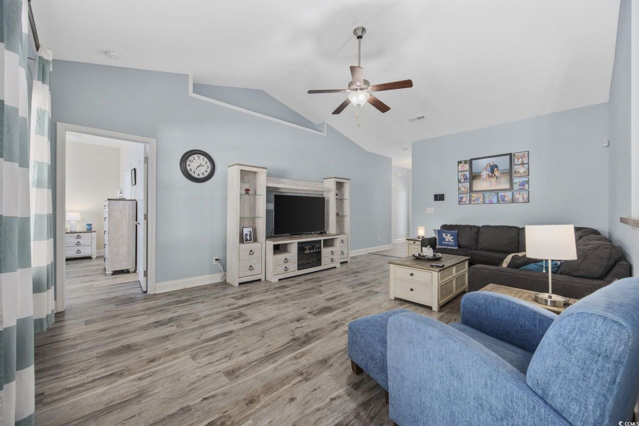 357 Cabo Loop Photo 5