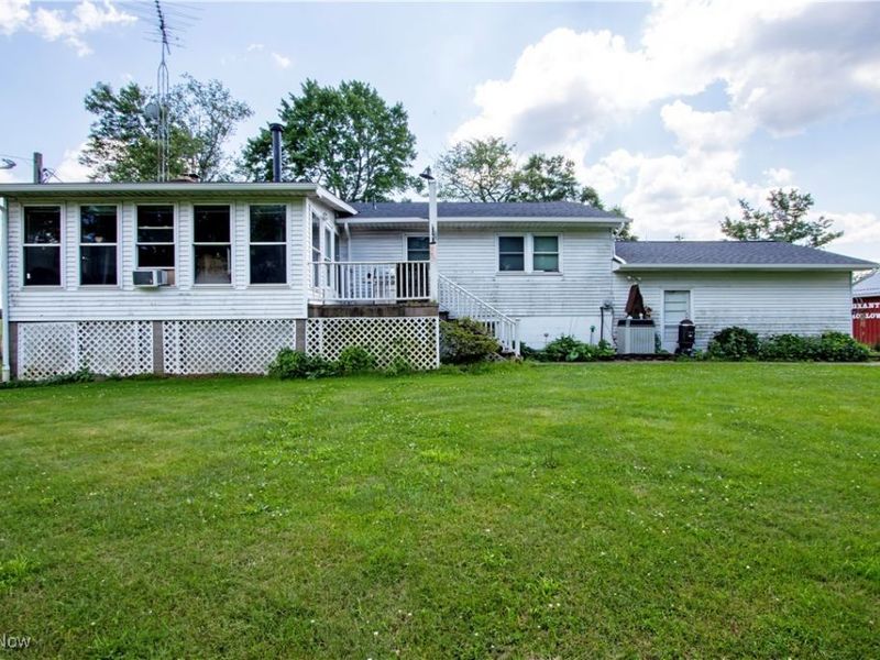 1292 Cinder Road SE, Bergholz, OH 43908 Photo 4