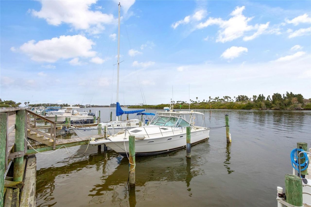 426 Bouchelle Drive, Unit 101, New Smyrna Beach, FL 32169 Photo