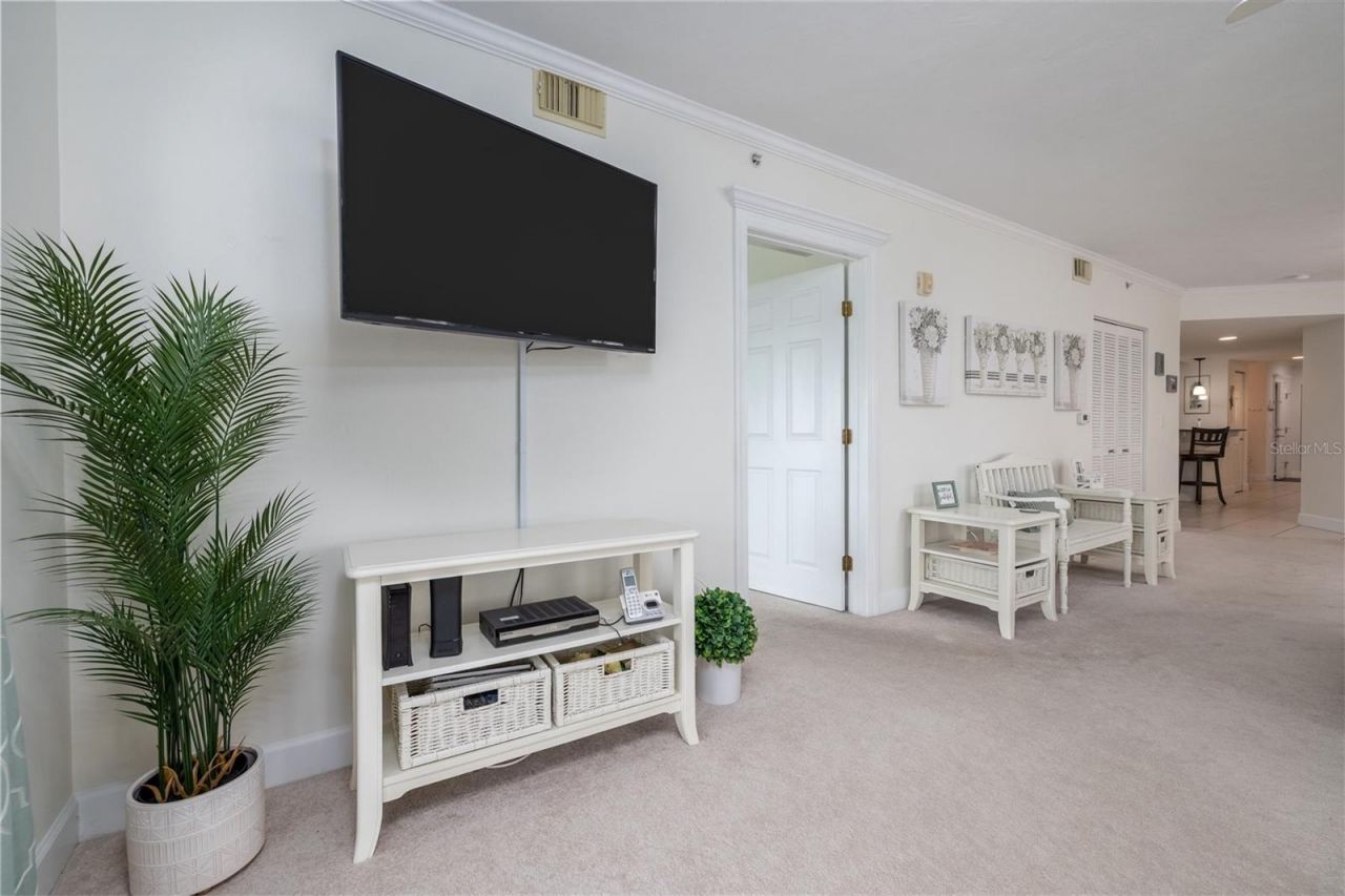 426 Bouchelle Drive, Unit 101, New Smyrna Beach, FL 32169 Photo