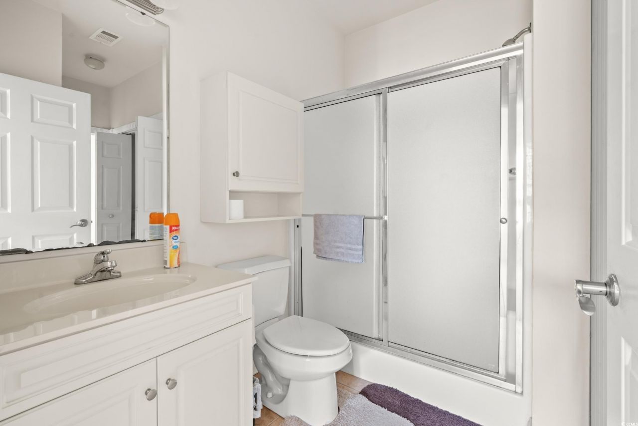 110 S Shore Blvd. Photo 18