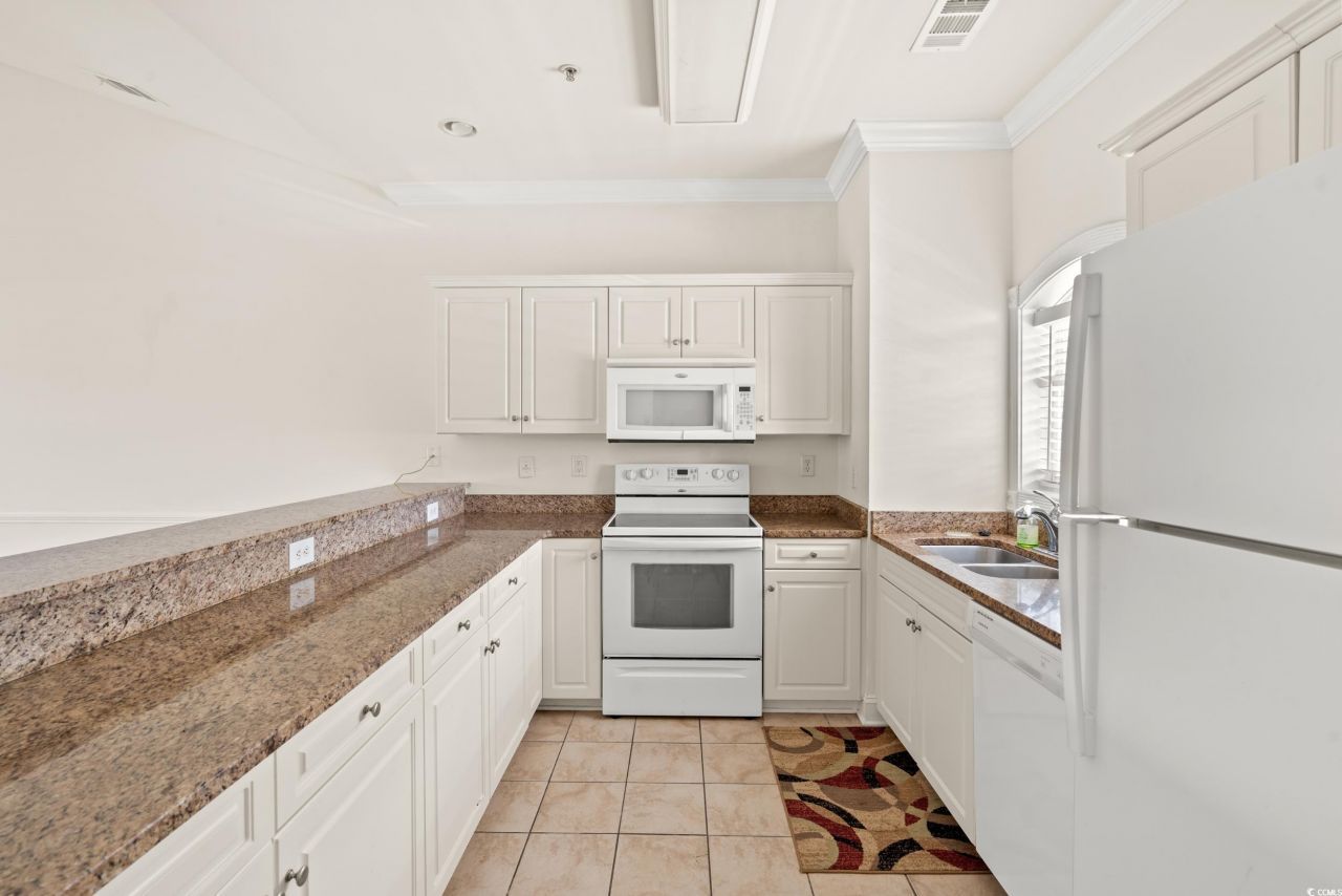 110 S Shore Blvd. Photo 6