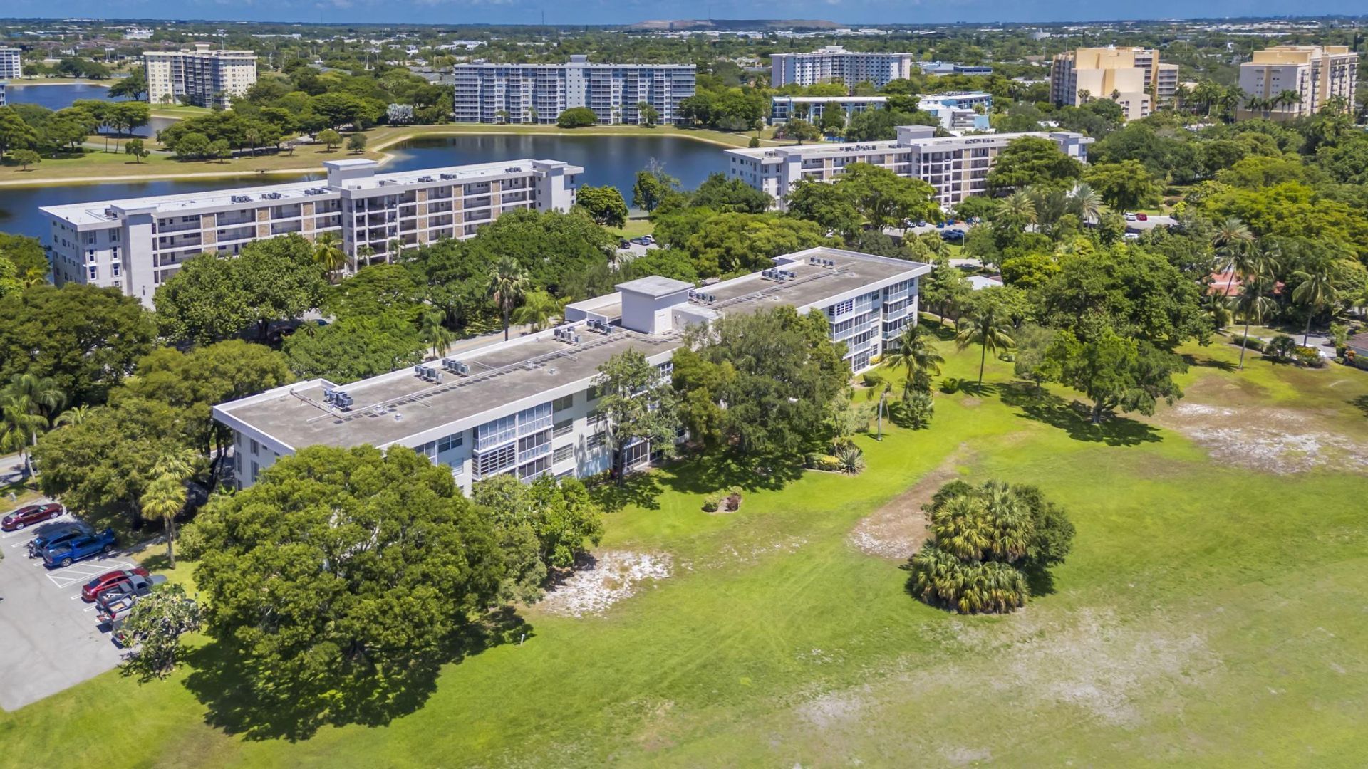 2800 N Palm Aire Drive, Unit 401, Pompano Beach, FL 33069 Photo