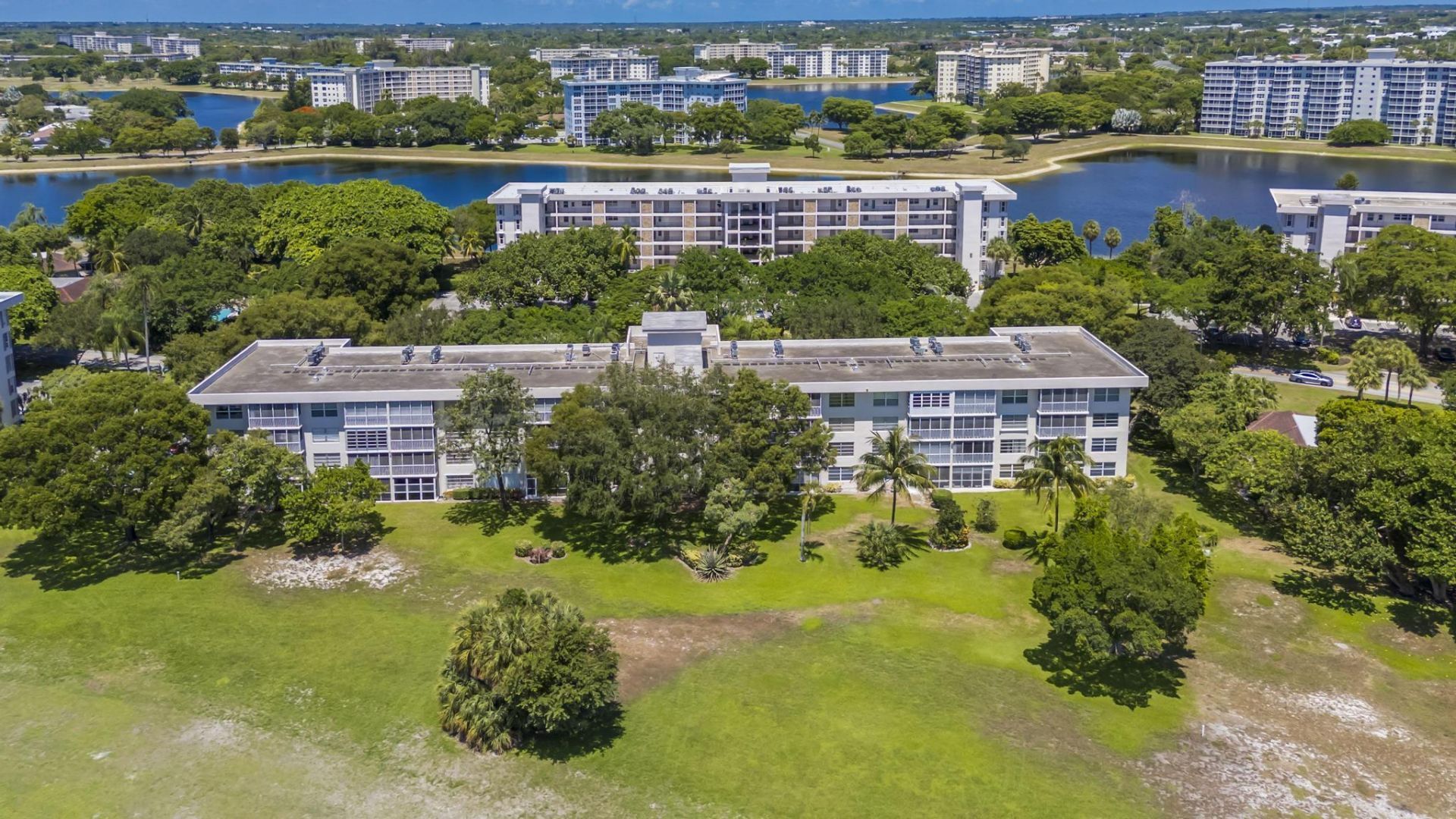 2800 N Palm Aire Drive, Unit 401, Pompano Beach, FL 33069 Photo