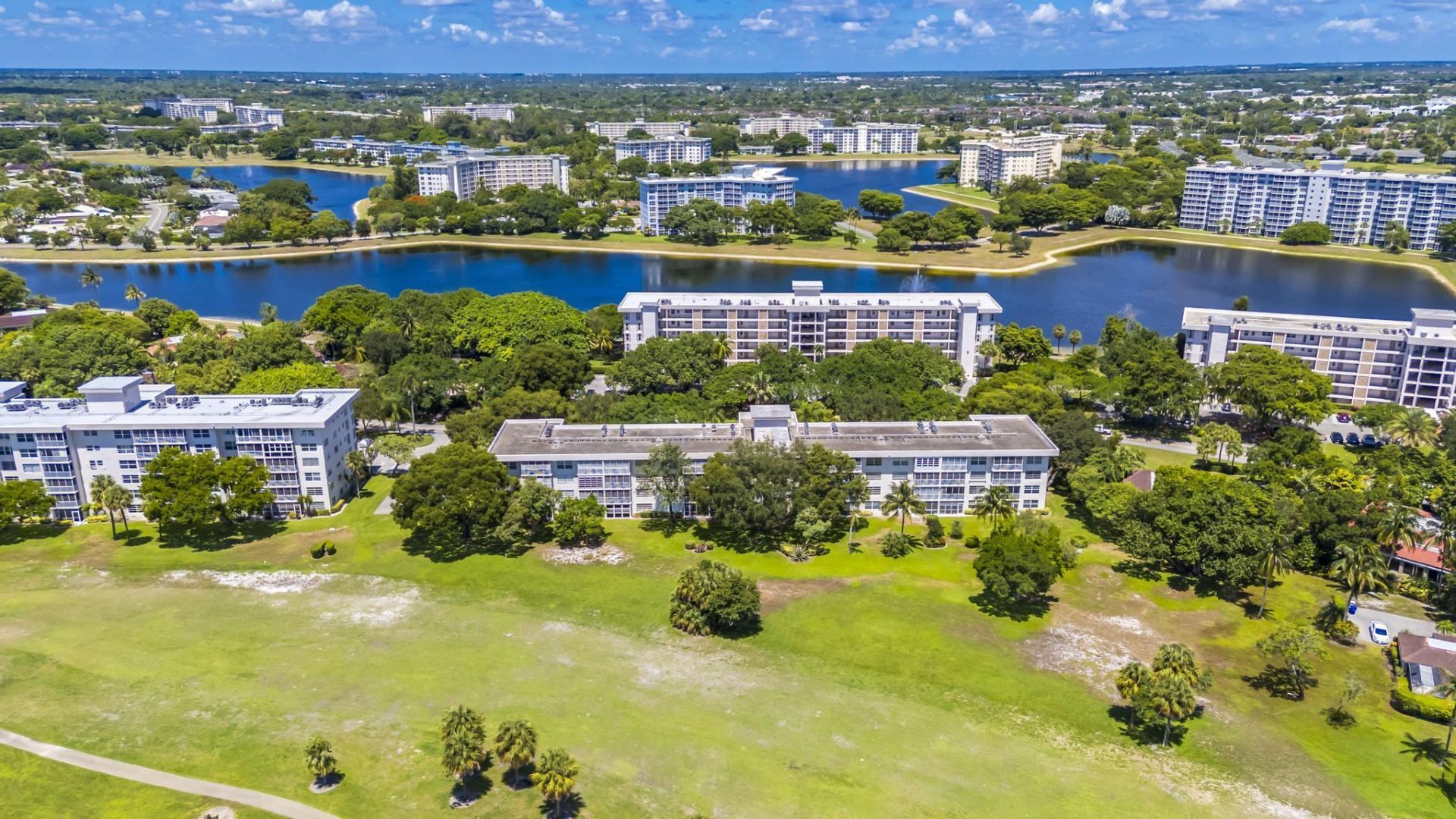 2800 N Palm Aire Drive, Unit 401, Pompano Beach, FL 33069 Photo