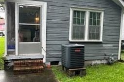 1983 Echo Avenue photo 4