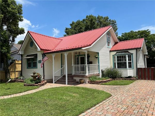 3821 DERBIGNY Street, Metairie, LA 70001