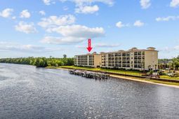 265 Venice Way photo 4