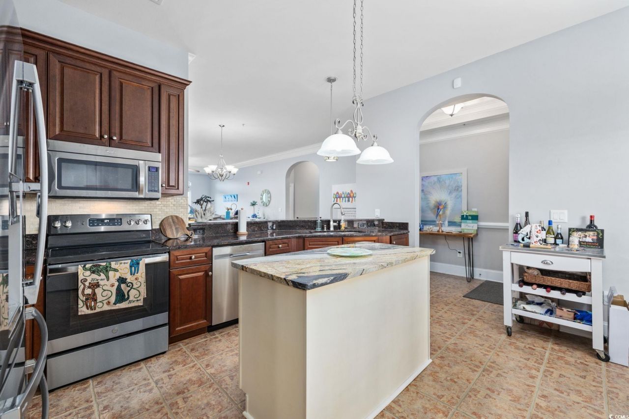 265 Venice Way Photo 9