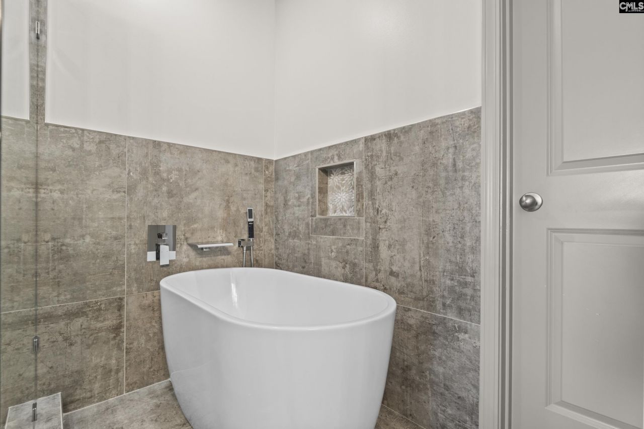 193 Crimson Queen Drive Photo 22