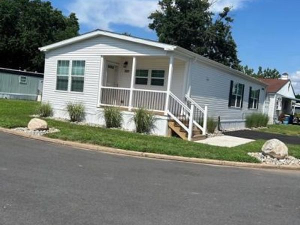 3034 CHANDLER DRIVE SOUTH, MORRISVILLE, PA 19067