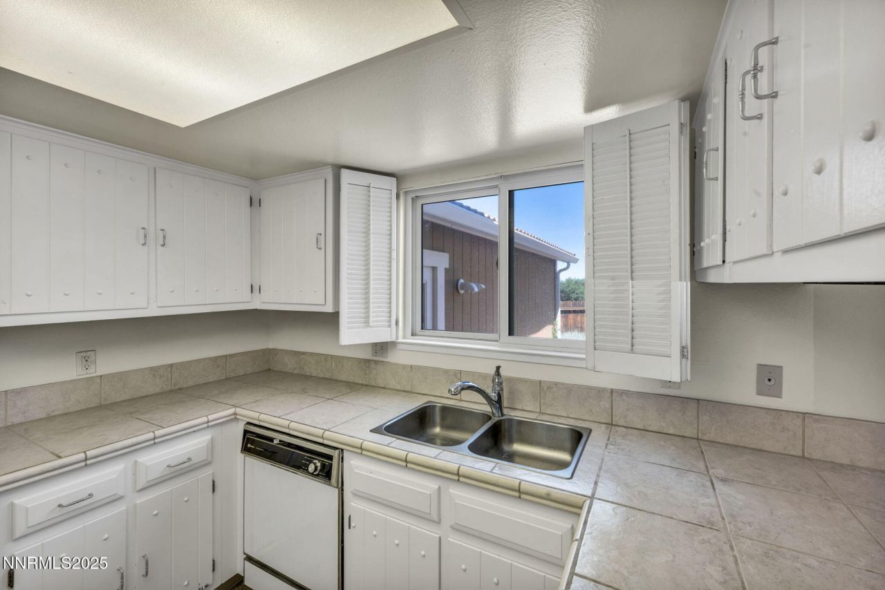 1425 Julie Court, Reno, NV 89509 Photo