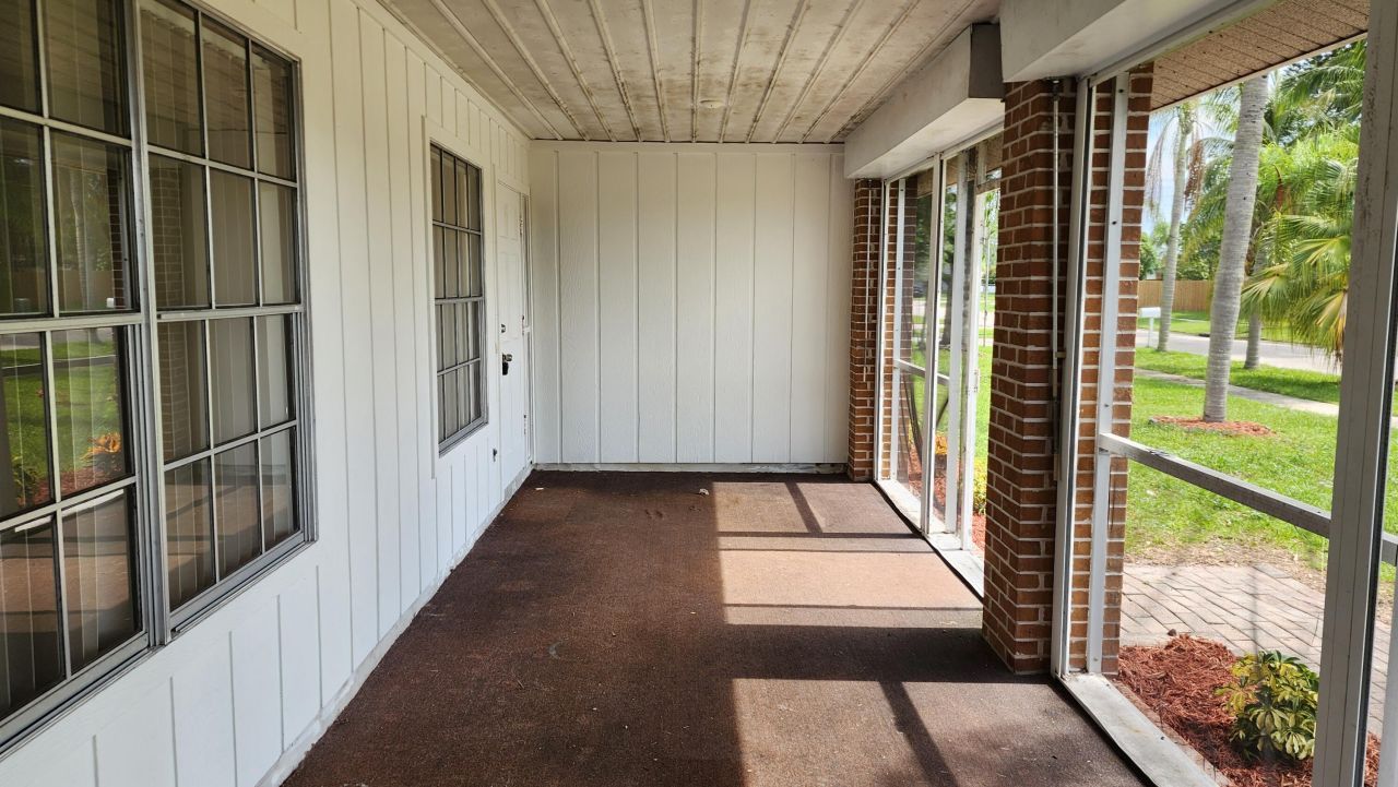 342 NE Surrey Street, Port Saint Lucie, FL 34983 Photo