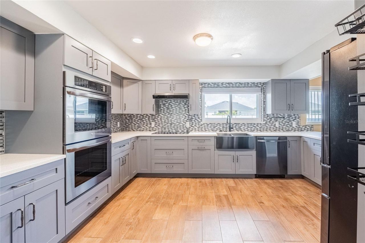 252 W Brookins Avenue, Eagle Lake, FL 33839 Photo