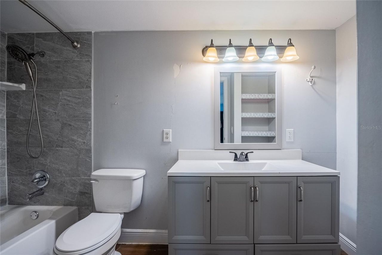 252 W Brookins Avenue, Eagle Lake, FL 33839 Photo