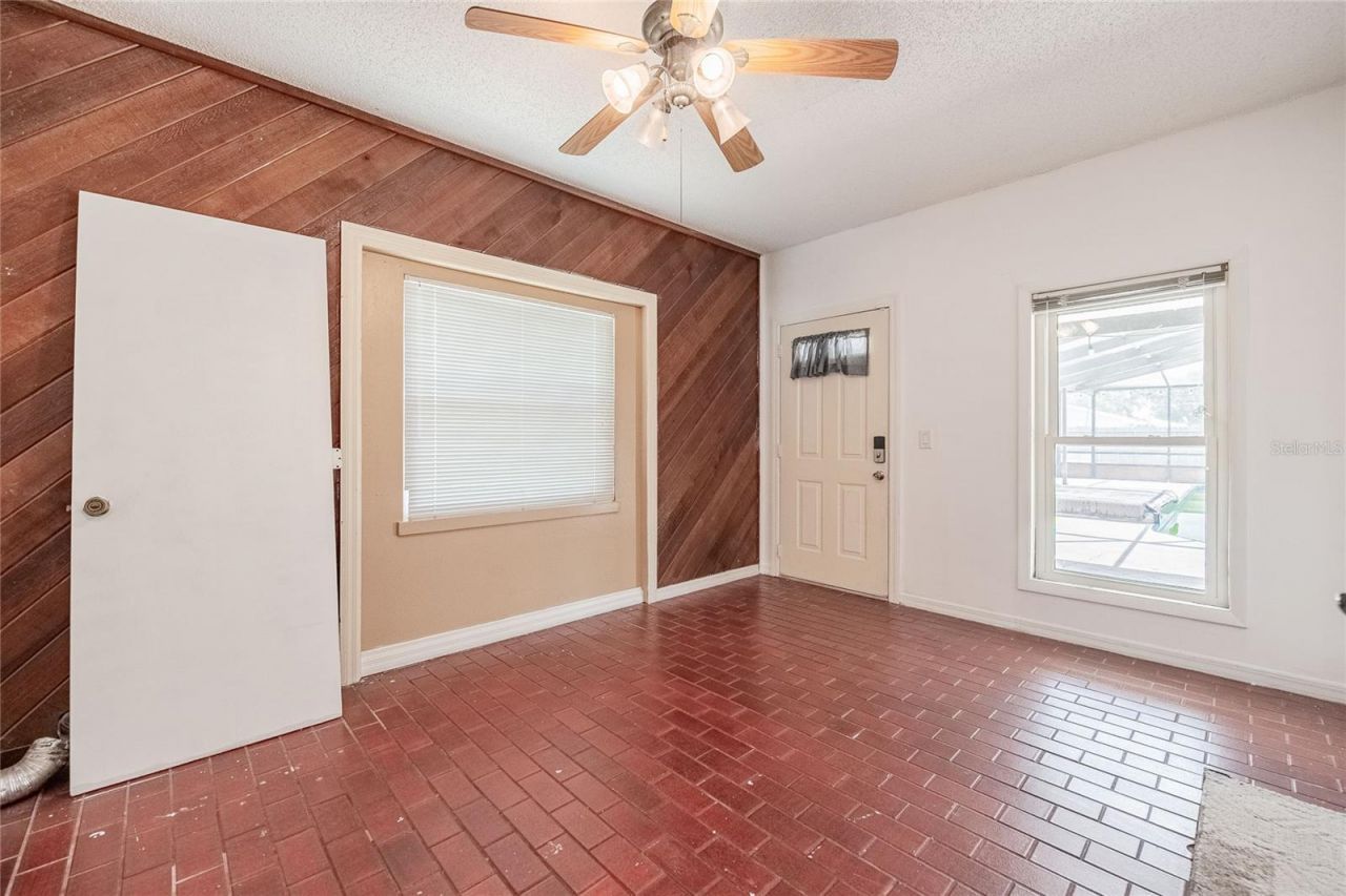 252 W Brookins Avenue, Eagle Lake, FL 33839 Photo