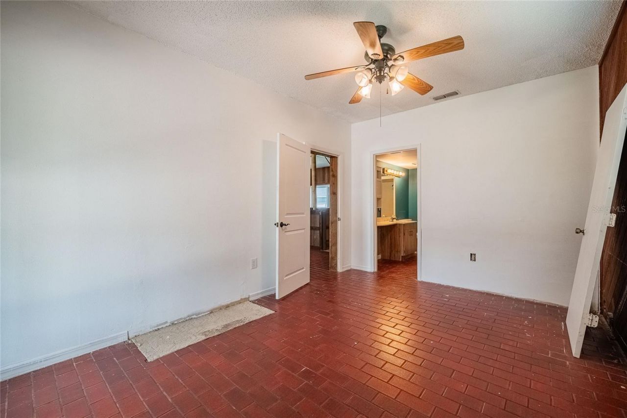 252 W Brookins Avenue, Eagle Lake, FL 33839 Photo