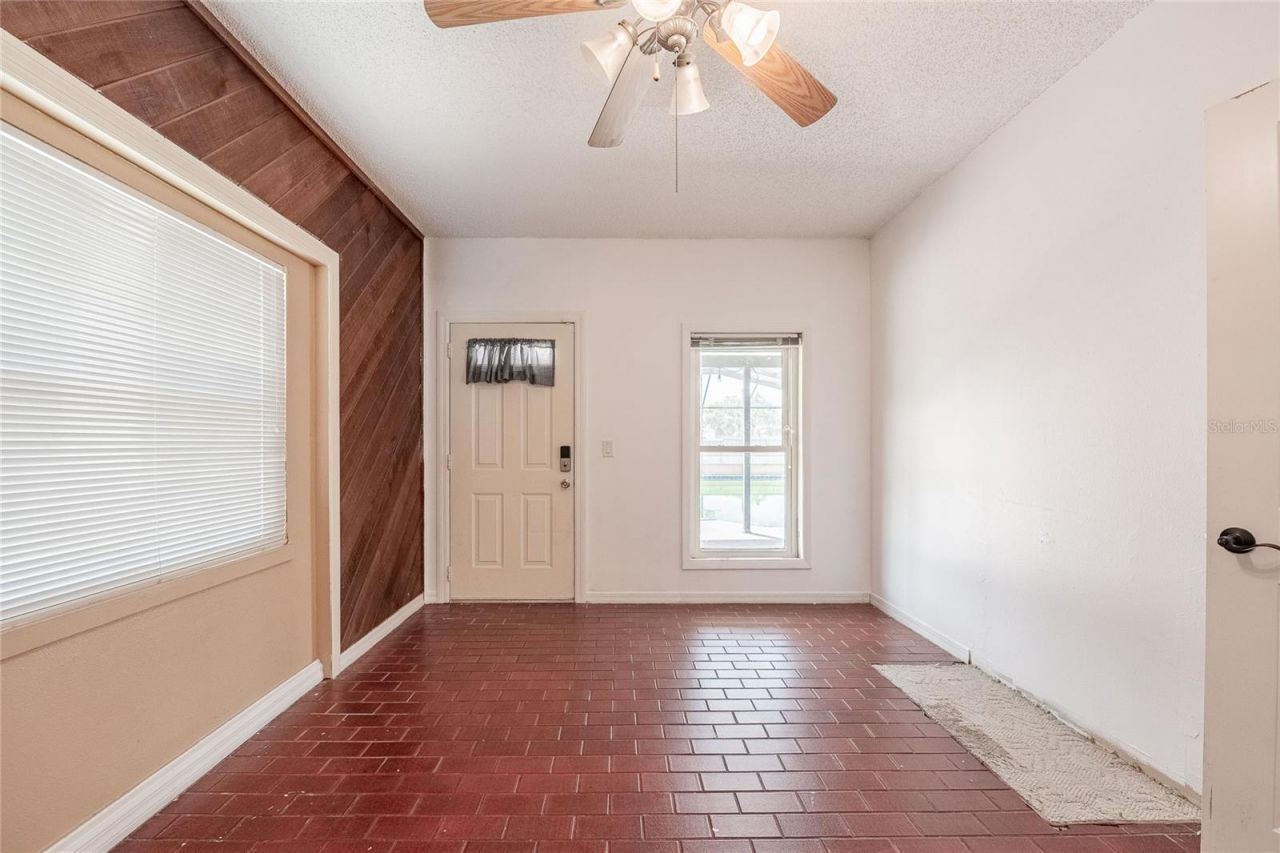 252 W Brookins Avenue, Eagle Lake, FL 33839 Photo