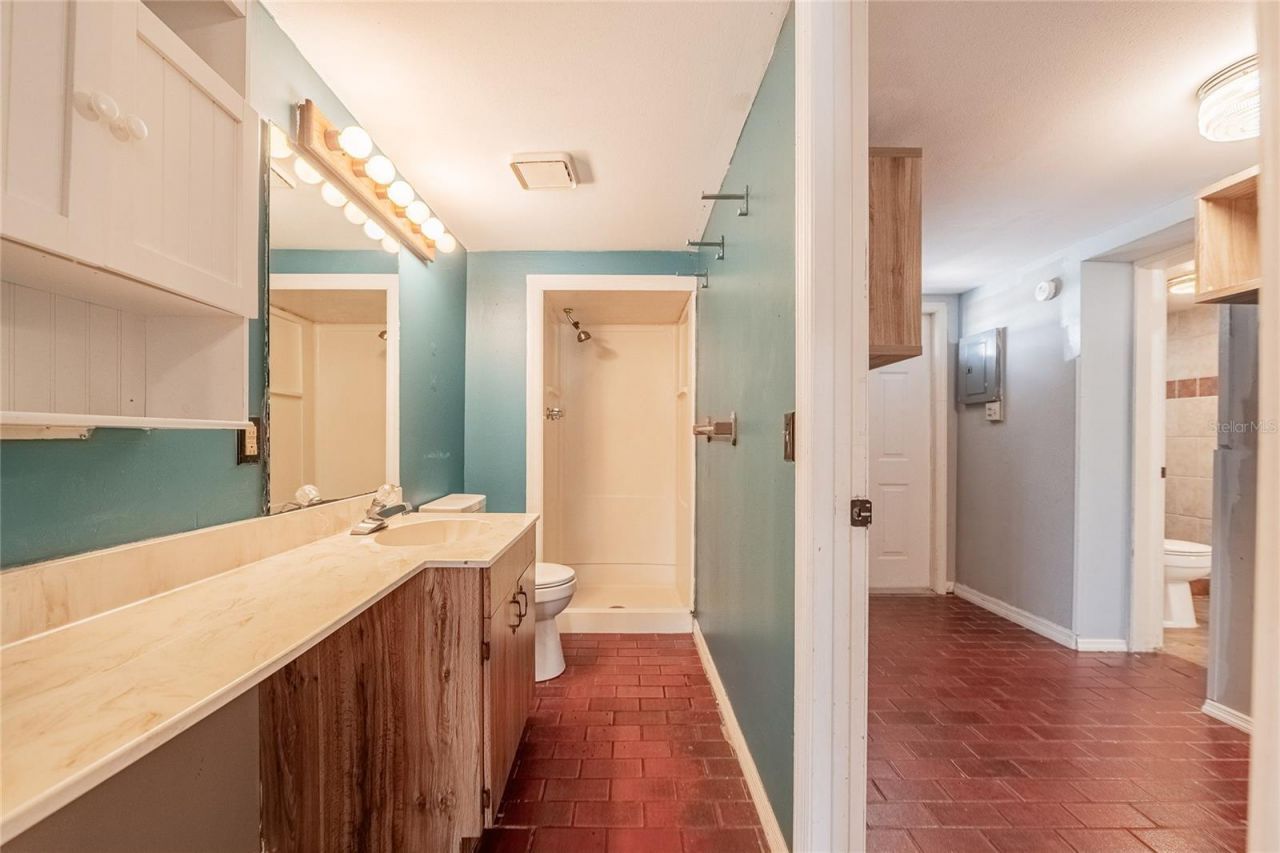 252 W Brookins Avenue, Eagle Lake, FL 33839 Photo