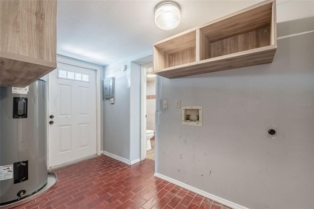 252 W Brookins Avenue, Eagle Lake, FL 33839 Photo