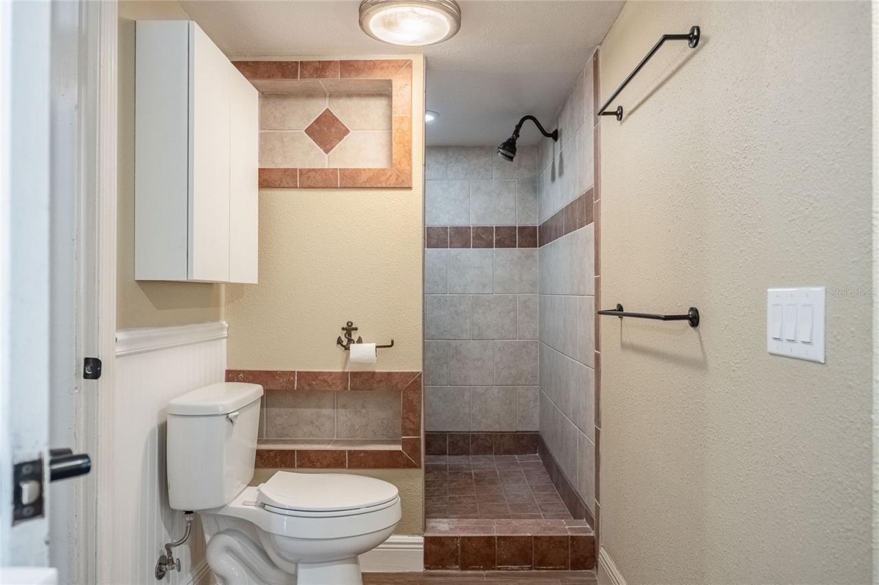 252 W Brookins Avenue, Eagle Lake, FL 33839 Photo