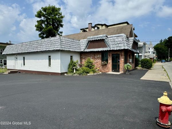 194 Guy Park Avenue, Amsterdam, NY 12010