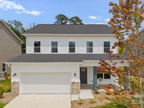8017 Joy Crossing Lane, Charlotte, NC 28214