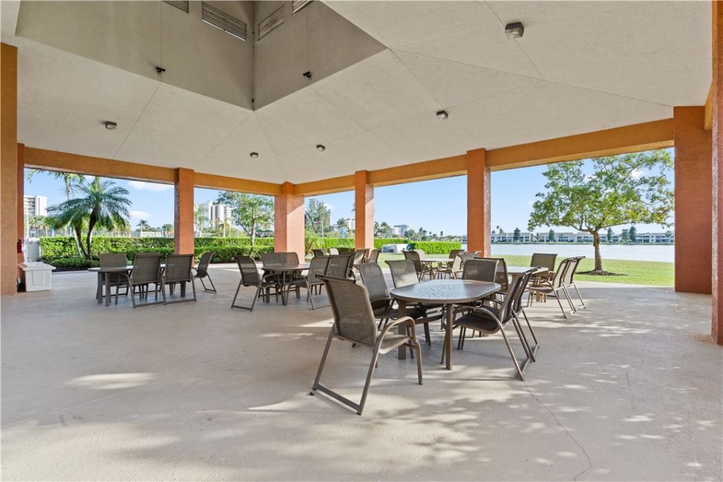 2020 Lynx Drive, Hutchinson Island, FL 34949 Photo