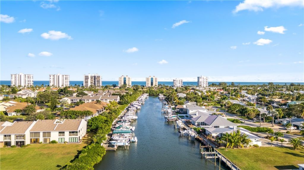 2020 Lynx Drive, Hutchinson Island, FL 34949 Photo
