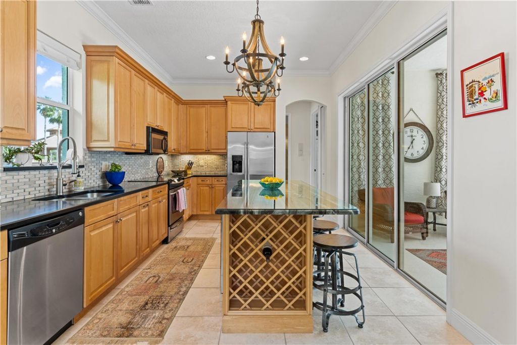 2020 Lynx Drive, Hutchinson Island, FL 34949 Photo