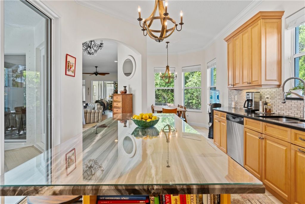 2020 Lynx Drive, Hutchinson Island, FL 34949 Photo