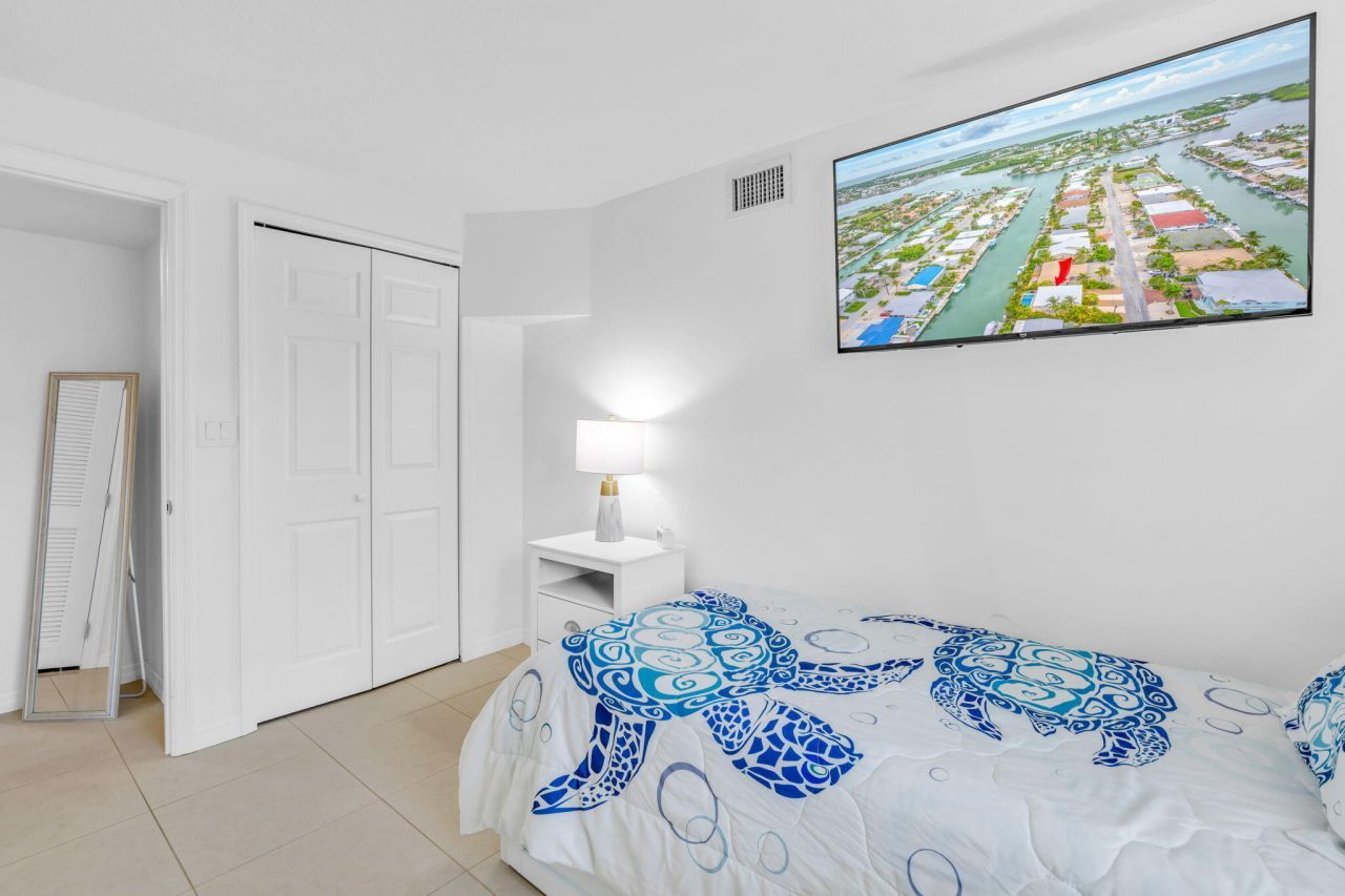 581 10th Street, Key Colony, FL 33051 Photo