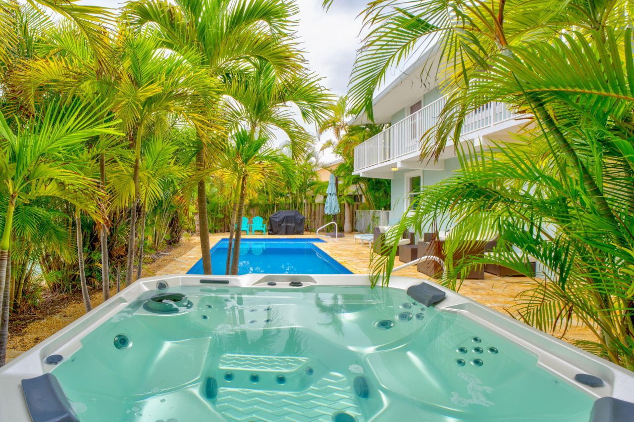 581 10th Street, Key Colony, FL 33051 Photo