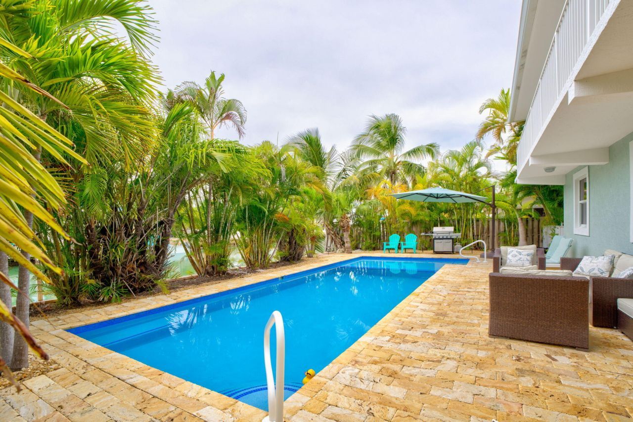 581 10th Street, Key Colony, FL 33051 Photo