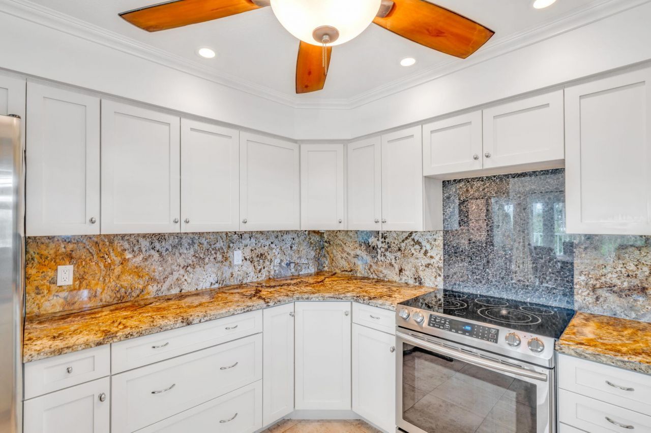 581 10th Street, Key Colony, FL 33051 Photo