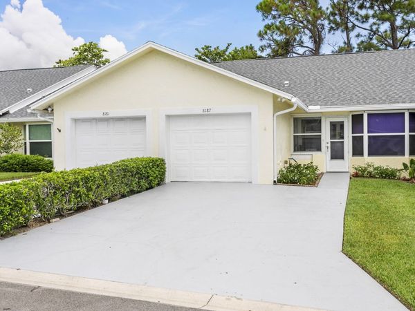 8187 SE Fox Hill Place, Hobe Sound, FL 33455